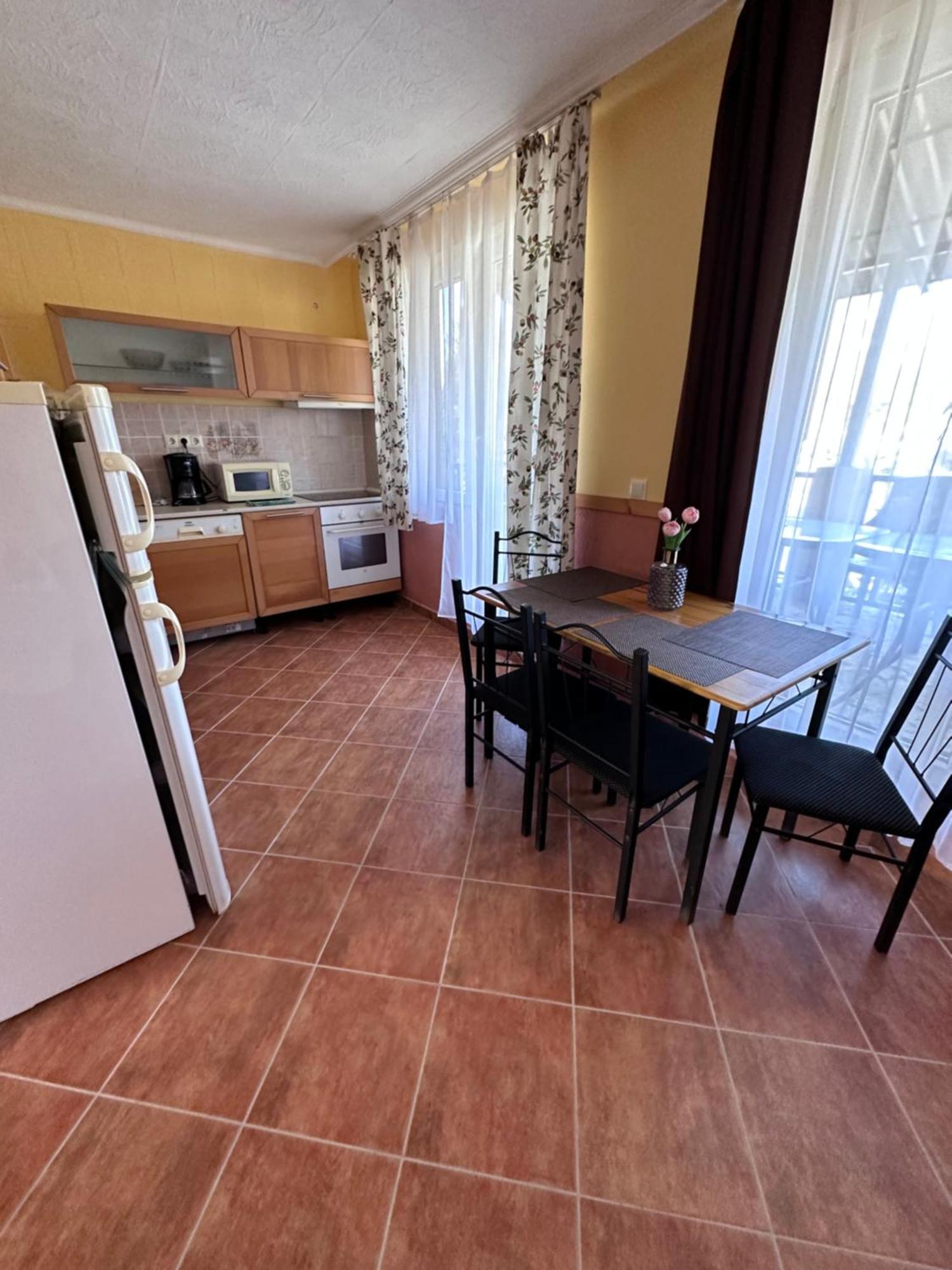 Hajdúszoboszló Aranyeso Apartman מראה חיצוני תמונה